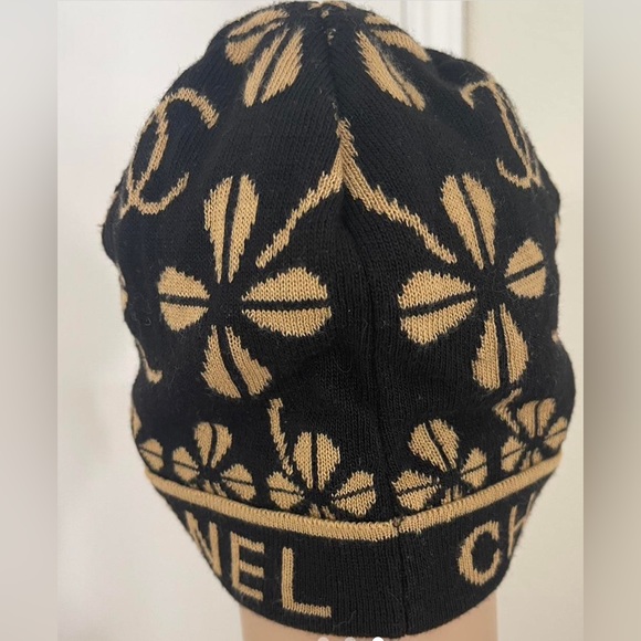 Black tan camel brown wool CC beanie hat thrifted like new - Picture 4 of 4